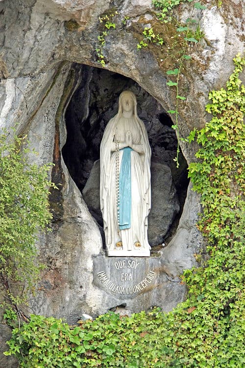 Nuestra Señora de Lourdes